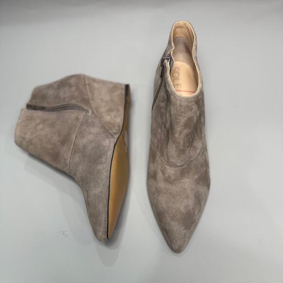 SOLE SOCIETY Galaossi Suede Pointy-toe Wedge Bootie - Picture 3 of 7
